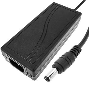 Fuente de alimentación de sobremesa de 220 VAC a 9 V y 3 A